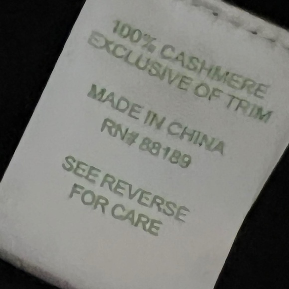 LILLY PULITZER Cashmere Cardigan Bow Buttons Black Size L - Picture 3 of 4